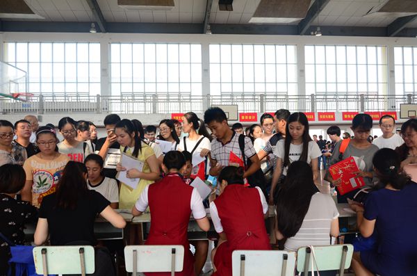 3 新学期 新同学 新面孔.JPG